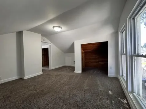 207 Roselawn Muscatine IA 52761