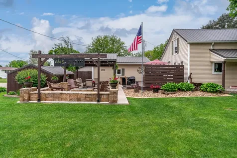 806 Cypress Street Wilton IA 52778
