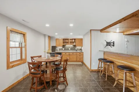 2359 Taylor Avenue Wilton IA 52778