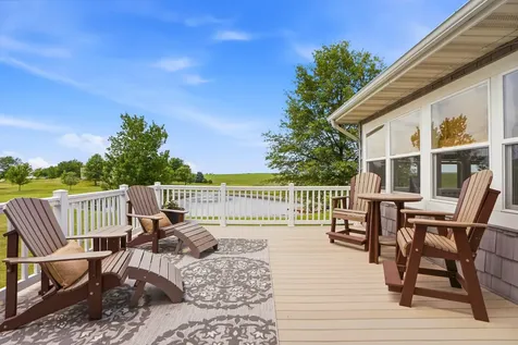 2359 Taylor Avenue Wilton IA 52778