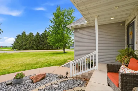 2359 Taylor Avenue Wilton IA 52778