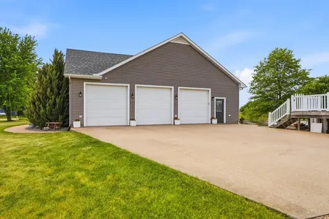 2359 Taylor Avenue Wilton IA 52778