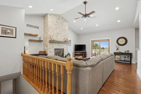 2359 Taylor Avenue Wilton IA 52778