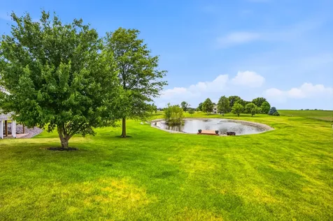 2359 Taylor Avenue Wilton IA 52778