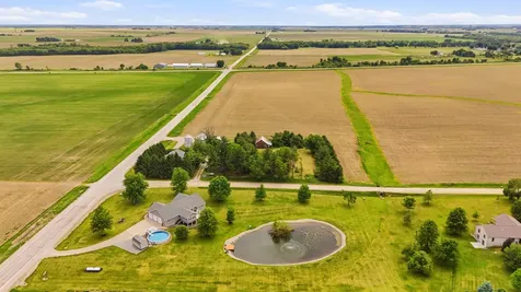 2359 Taylor Avenue Wilton IA 52778
