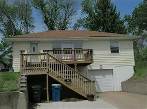 1216 Logan Muscatine IA 52761
