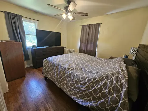 1216 Logan Muscatine IA 52761