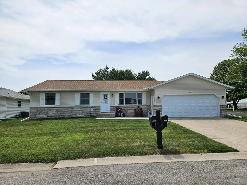 1101 11th Street Durant IA 52747