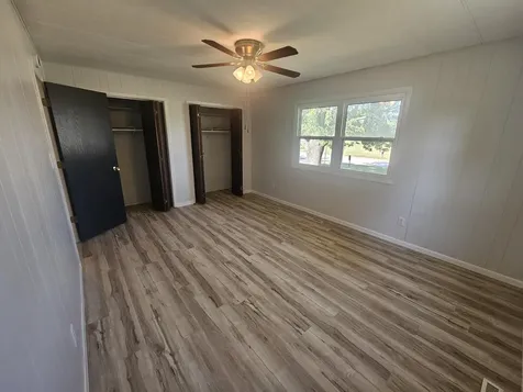 1093 Ocean Moscow IA 52760