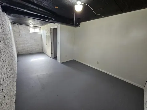 1093 Ocean Moscow IA 52760