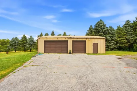 3231 140th Wilton IA 52778