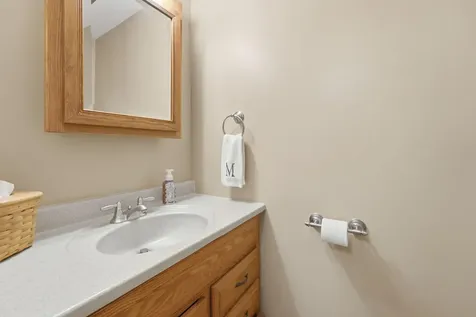 2110 Bay Drive Muscatine IA 52761