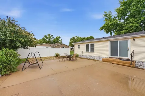 408 Burlington Street Conesville IA 52739