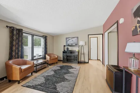 408 Burlington Street Conesville IA 52739