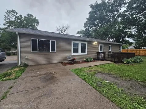 2093 Old Highway 61 Muscatine IA 52761