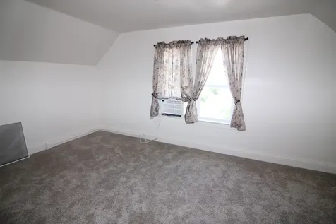 718 6th Street Muscatine IA 52761
