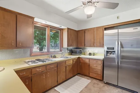 406 Lafayette Keota IA 52248