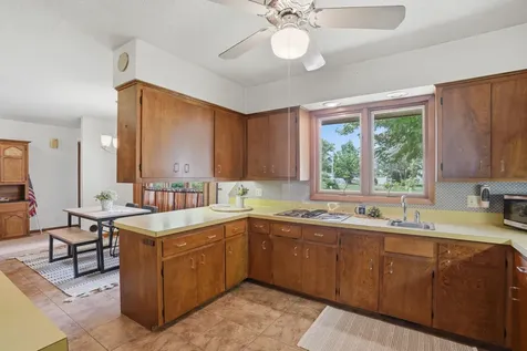 406 Lafayette Keota IA 52248