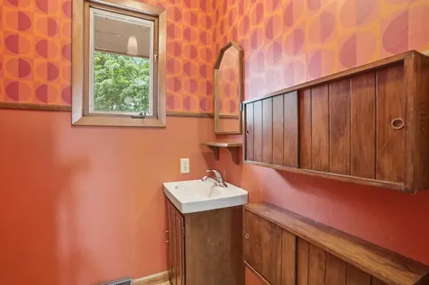 406 Lafayette Keota IA 52248