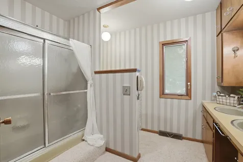 406 Lafayette Keota IA 52248
