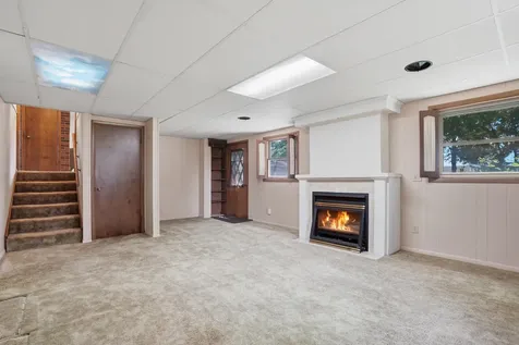 406 Lafayette Keota IA 52248