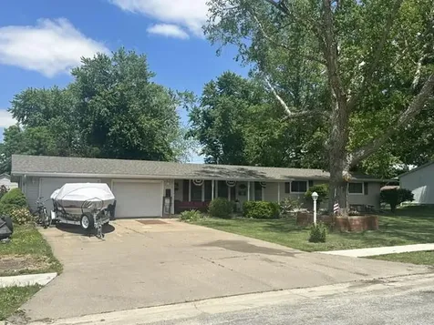 215 Prairie Street Wilton IA 52778