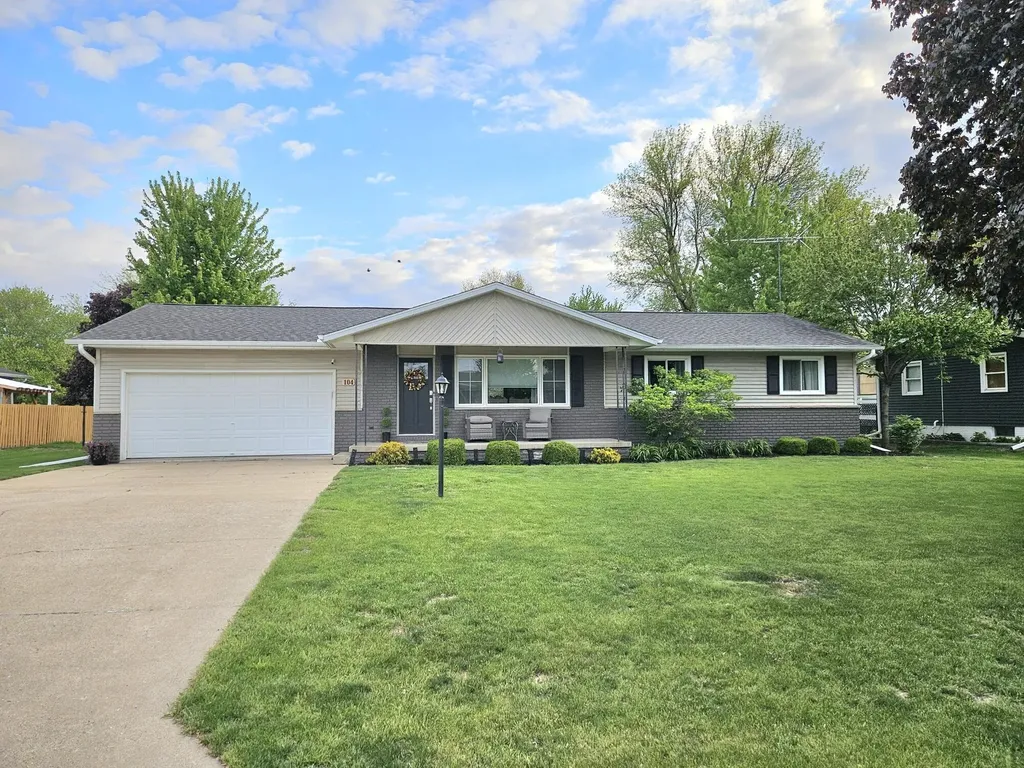 104 6th Street Durant IA 52747