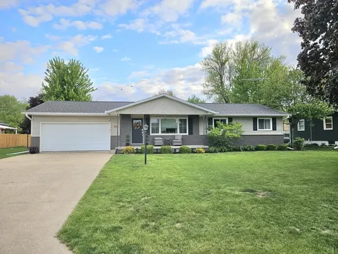 104 6th Street Durant IA 52747