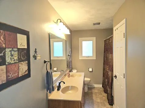 104 6th Street Durant IA 52747