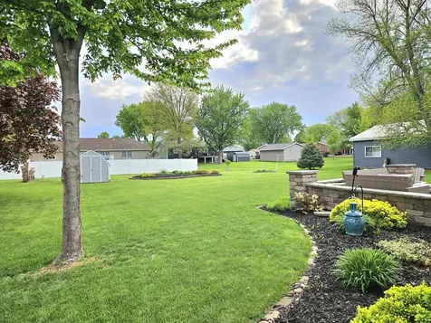 104 6th Street Durant IA 52747