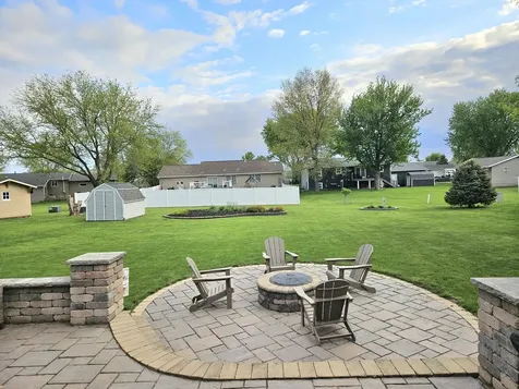 104 6th Street Durant IA 52747