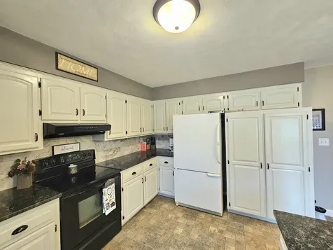 104 6th Street Durant IA 52747