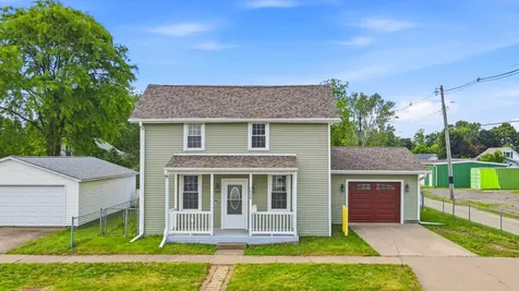 1808 Baker Avenue Muscatine IA 52761