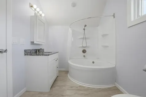 1808 Baker Avenue Muscatine IA 52761