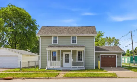 1808 Baker Avenue Muscatine IA 52761