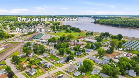 1808 Baker Avenue Muscatine IA 52761