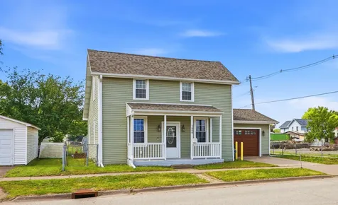 1808 Baker Avenue Muscatine IA 52761
