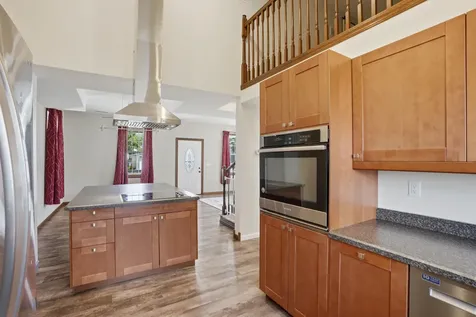 1808 Baker Avenue Muscatine IA 52761