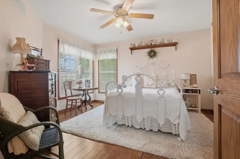 403 Aspen Trail Muscatine IA 52761