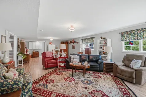403 Aspen Trail Muscatine IA 52761