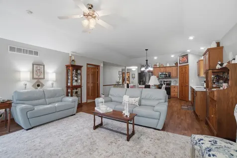 403 Aspen Trail Muscatine IA 52761