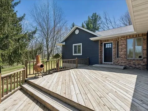 2698 Hidden Valley Solon IA 52333