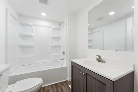 1006 7th Street Muscatine IA 52761