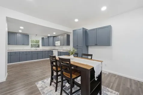 1006 7th Street Muscatine IA 52761