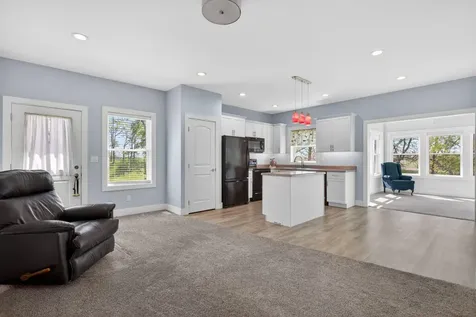 1062 Oak View Tipton IA 52772