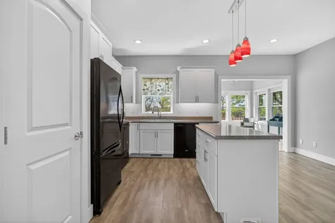 1062 Oak View Tipton IA 52772