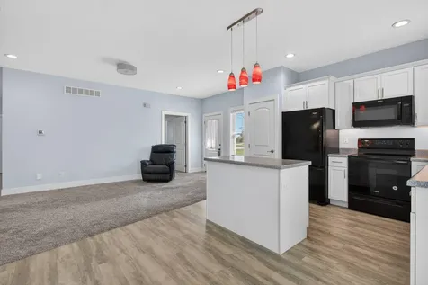 1062 Oak View Tipton IA 52772