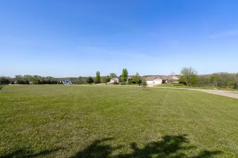 1062 Oak View Tipton IA 52772