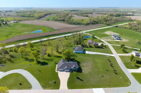 1062 Oak View Tipton IA 52772
