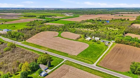 2419 155th Street Muscatine IA 52761